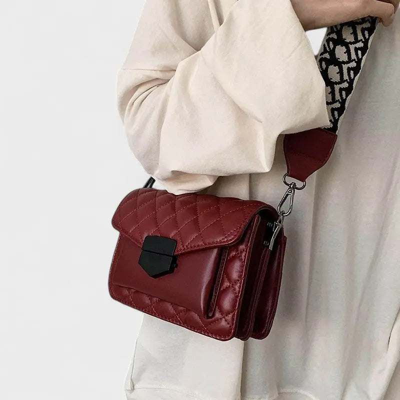 Nora. – Klassische Schultertasche mit mehreren Fächern